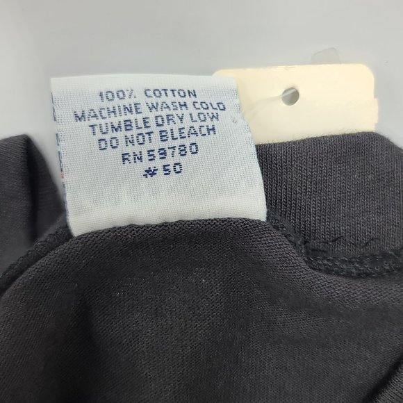 VTG Embroidered Guess Short Sleeve V-Neck T Shirt - Picture 10 of 10